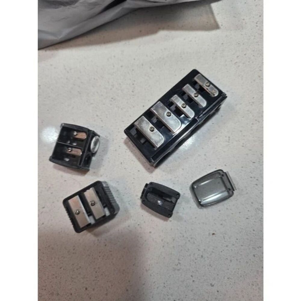 Plastic multi-hole cosmetic pencil sharpener set
